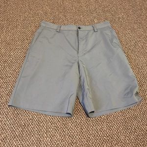 IZOD Performance Shorts 32 waist Like new